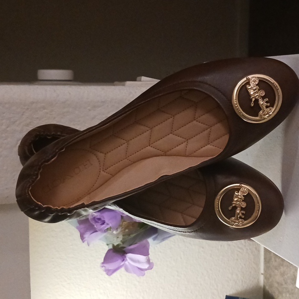 Coach brown flat shoe
